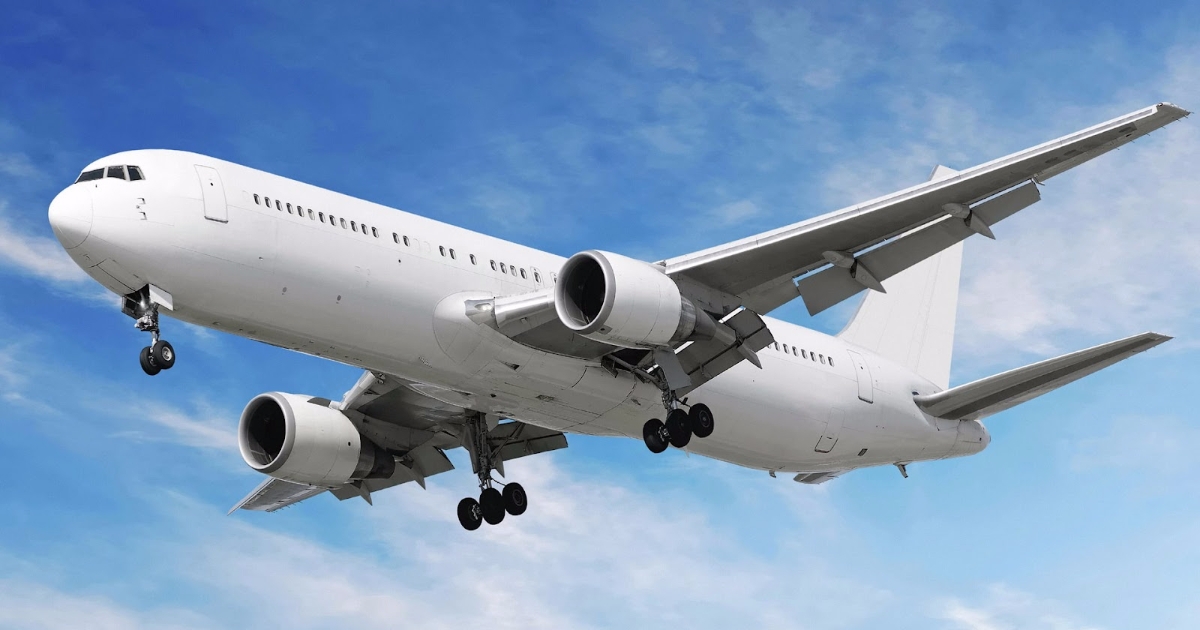 7 Reasons Why Airplanes Are Always Painted White In Color | Kevera